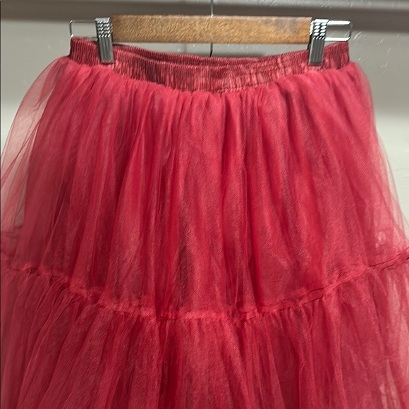 Red Bubble Midi Skirt with Ruffled Tiers for Cocktail - Picture 3 of 3